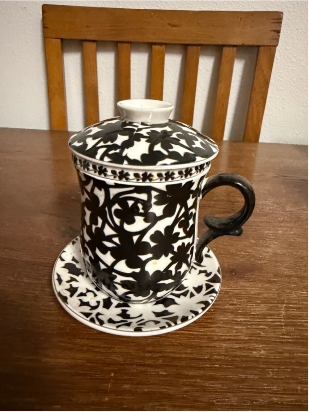 Gracie China by Coastline Imports Tea Mug Infuser Lid Saucer Black White Floral